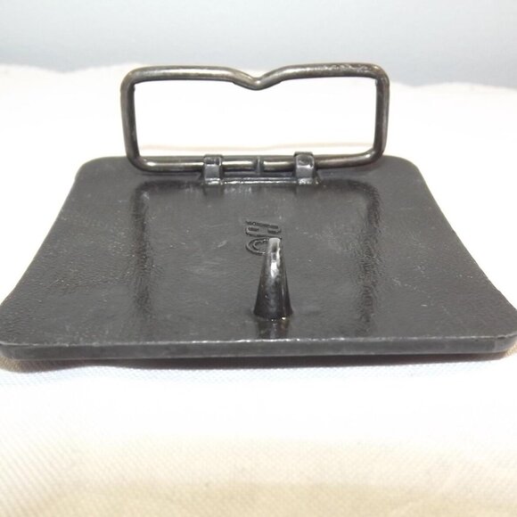 Distressed Vintage KENNAMETAL Industrial Materials Belt Buckle - Picture 5 of 7
